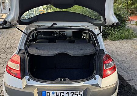 Renault Megane 1.6 Exception