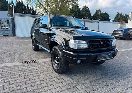 Ford Explorer limited/4x4/