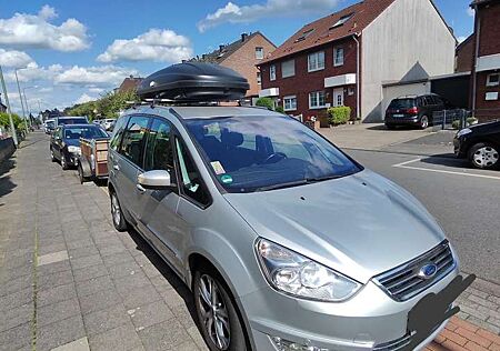 Ford Galaxy 2.0 EcoBoost Titanium