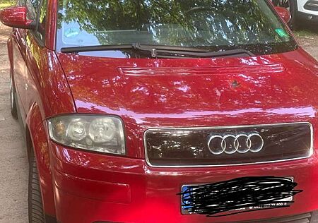 Audi A2 1.4, TÜV 12/26, AHK, Dachträger u. Dachbox inkl.