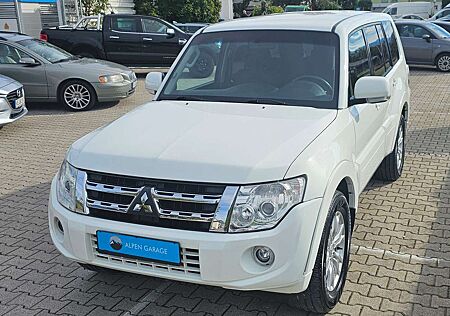 Mitsubishi Pajero 3.2 DI-D*Automatik*4x4*Klima*AHK*7-Sitze*8-fach*