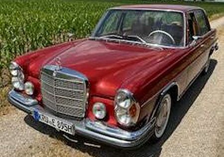 Mercedes-Benz 280 Limo