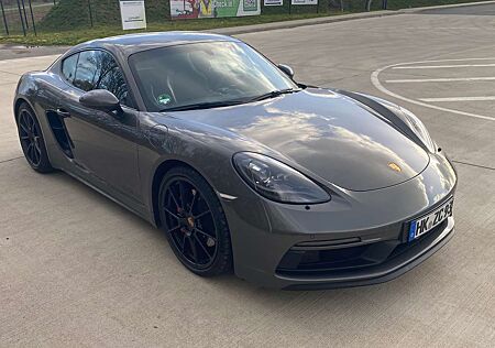 Porsche Cayman 718 GTS 4.0 PDK