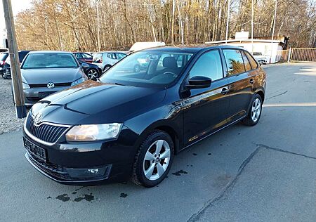 Skoda Rapid /Spaceback TÜV 5/27, Panoramadach, Sitzh. PDC...