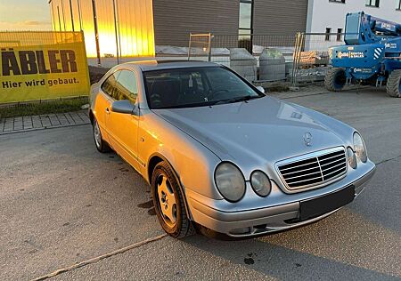 Mercedes-Benz CLK 200 CLK-Klasse+Coupe+Elegance