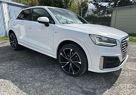 Audi Q2 Quattro Sport 2x S-Line*Leder*S-Tronic*190PS*