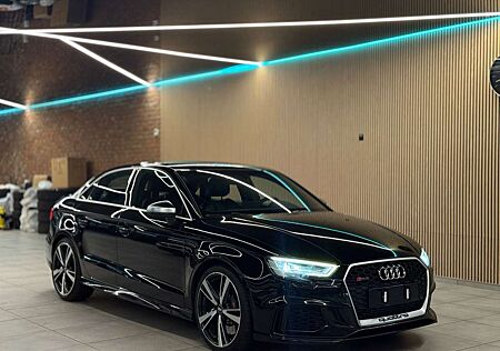 Audi RS3 Lim. 2.5 TFSI quattro*R19*VMAX 280km/h*HiFi*
