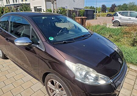 Peugeot 208 Allure