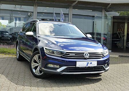 VW Passat Variant Volkswagen Alltrack TDI 4Motion Aut. AHK Pano Kamera