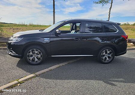 Mitsubishi Outlander 2.4 4WD Plug-In Hybrid Plus