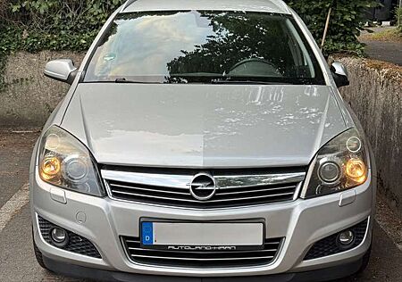 Opel Astra 1.8 Caravan Cosmo