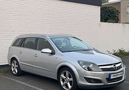 Opel Astra 1.8 Caravan Cosmo