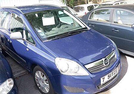 Opel Zafira 1. Hand,2 J. Tüv,7-Sitzer, 8-fach bereift,Zv&Fb