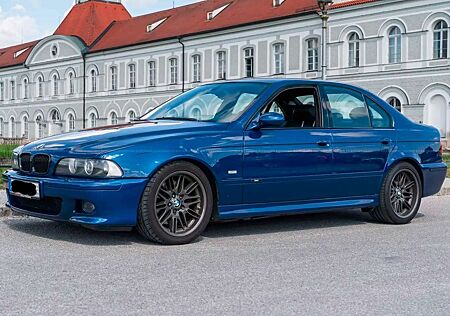 BMW M5 E39 Avusblau