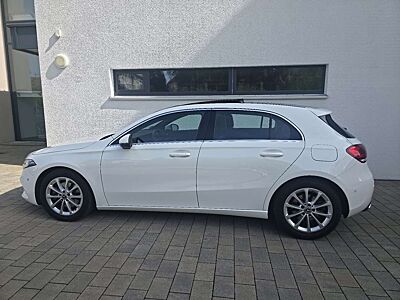 Mercedes-Benz A 220 A-klase Mbux  progressive