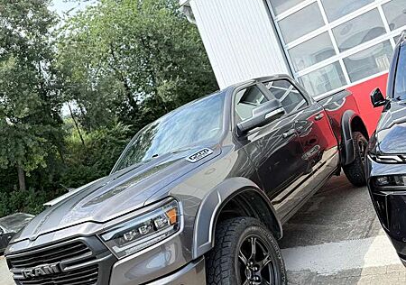 Dodge RAM Big Horn 4x4 V8