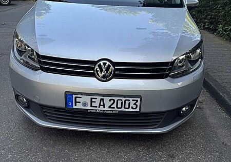 VW Touran Volkswagen 1.6 TDI DPF DSG Trendline