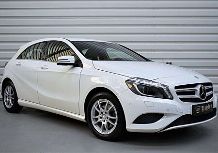 Mercedes-Benz A 180 AUTOMATIK*XENON*SITZHEIZUNG*WENIG KM