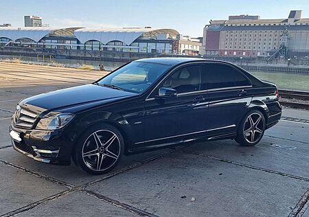 Mercedes-Benz C 350 CDI DPF 7G-TRONIC Avantgarde AMG Paket Pano-Dach
