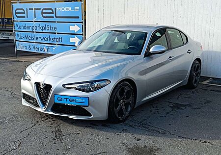 Alfa Romeo Giulia Super 2,2 d Leder Navi Bi-Xenon Kamera