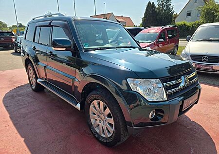 Mitsubishi Pajero 3.2 DI-D Instyle Pano/Navi/7-Sitzer