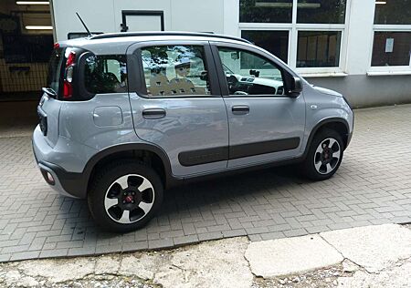Fiat Panda City Cross 4x4, 6900 km, Klimaaut. HU & Insp. neu