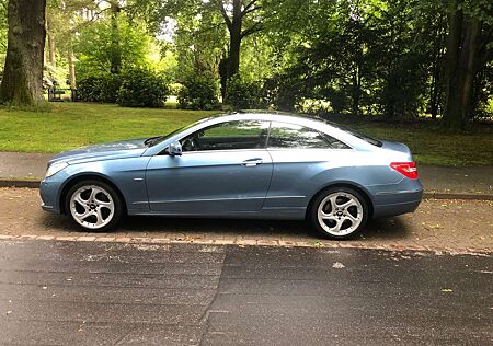 Mercedes-Benz E 350 CDI BlueEffic Kamera Pano Distan Harm Kardon