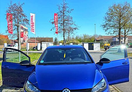 VW Golf R Volkswagen R-Paket