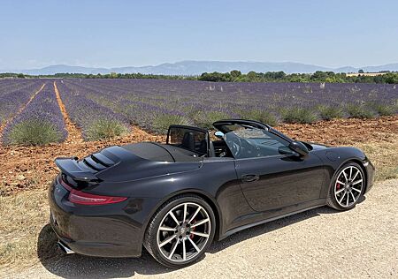 Porsche 991 911 Carrera 4 Cabriolet PDK Black Edition