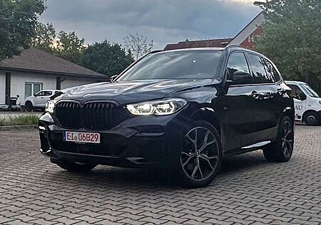 BMW X5 xDriv40d M-Packet Pan/Hifi/360°/Laser/Unfallf
