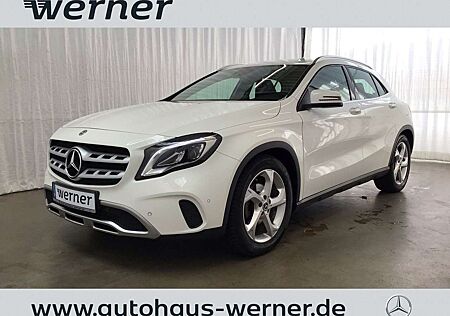 Mercedes-Benz GLA 200 7G-DCT URBAN BUSINESS LED NAVI PTS SHZ