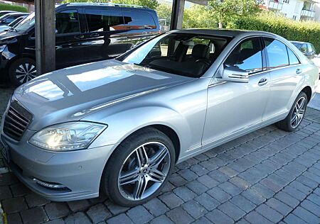 Mercedes-Benz S 350 4Matic 7G-TRONIC