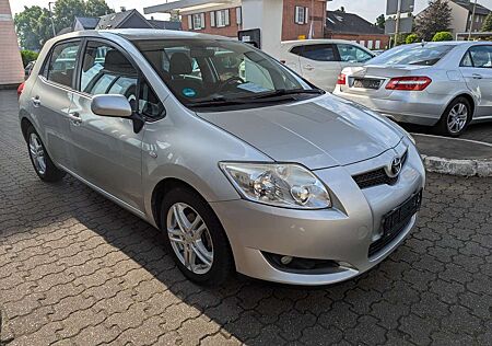 Toyota Auris 1.6 VVT-i Luna Wenig Kilometer