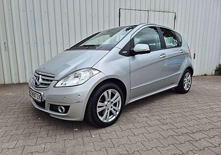 Mercedes-Benz A 180 A -Klasse W 169, AUTOMATIK, NAVI, TEMPOMAT