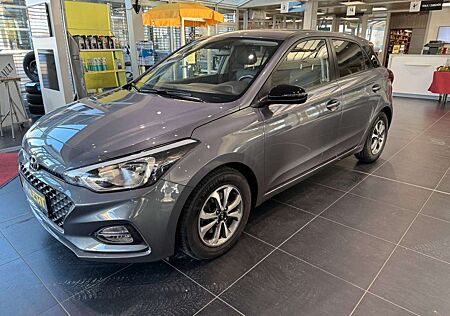 Hyundai i20 YES! 100 PS * Kamer * SHZ * Lenkradheizung