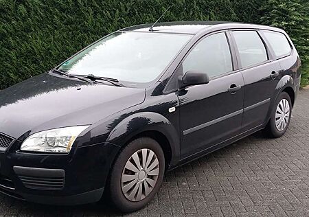 Ford Focus Turnier 1.6 16V Fun
