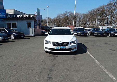 Skoda Superb STYLE*NAVI*LED*ACC*AHK*4xSHZ*RFK*1HD*VOLL