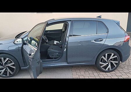 VW Golf Volkswagen VIII Plug-In-Hybrid 1.4 eHybrid OPF DSG Style