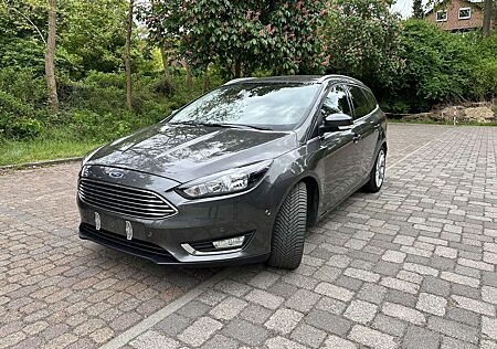 Ford Focus Turnier 1.5 EcoBoost Titanium