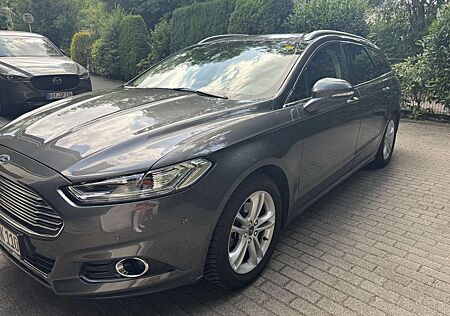 Ford Mondeo Titanium
