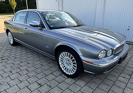 Jaguar XJ8 X356 Lang (LWB) gepflegt aus Rentnerhand