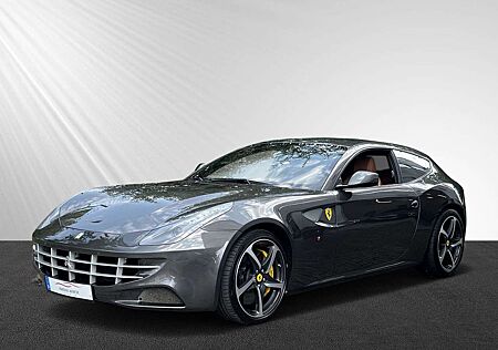 Ferrari FF 6,3 V12 4x4, LED, Carbon, Lift, HiFi