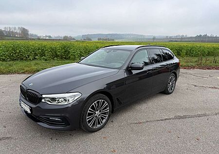 BMW 520d 520 xDrive Touring M-Sport, AHK, M-Fahrw. uvm.