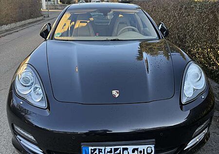 Porsche Panamera 4 S
