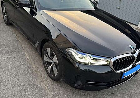 BMW 520d 520 xDrive Aut. Luxury Line