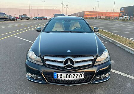 Mercedes-Benz C 220 CDI DPF Coupe (BlueEFFICIENCY)