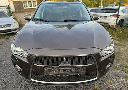 Mitsubishi Outlander 35 Jahre 4WD