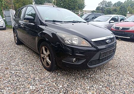 Ford Focus Turnier Ghia
