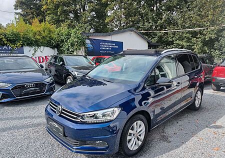 VW Touran Volkswagen 7SITZER/ DSG/ IQ DRIVE/ PANO / NAVI