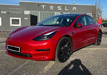 Tesla Model 3 Performance - 1. Hd. wie neu!